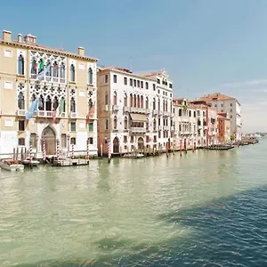 Galleria Venise